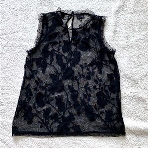 Who What Wear Black Lace Sleveless Top